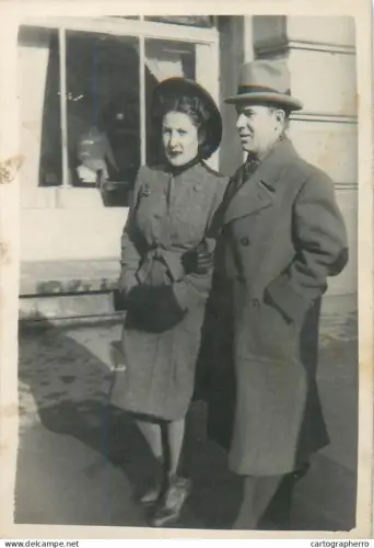 Anonymous persons couple souvenir photo Romania