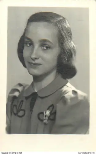 Anonymous persons young lady souvenir photo Romania studio fotografic R. Fr. Grigorescu, Calarasi