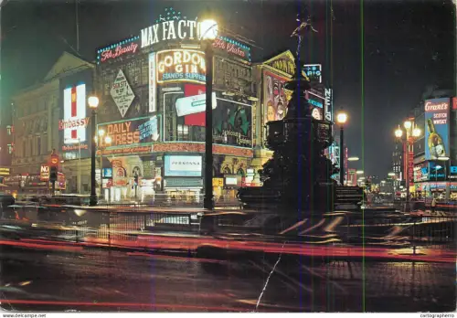 A5283 England London Piccadilly Circus night view