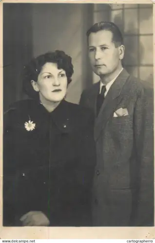 A5790 Anonymous persons souvenir photo Romania Bucuresti 1951