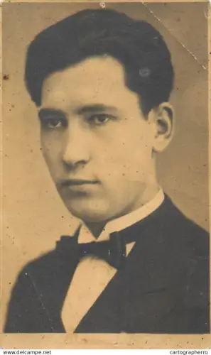 A5787 Romania photo studio Royal Bucuresti anonymous person portrait