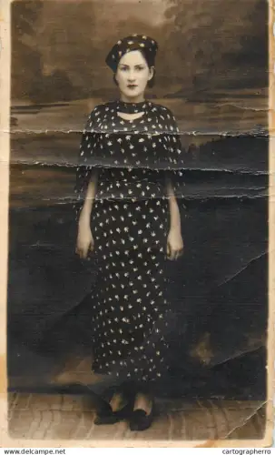 A5787 Souvenir photographic postcard Romania foto studio Husi