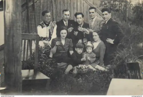 A5787 Souvenir photographic postcard anonymous persons children and family groups Romania