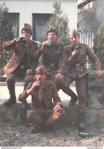 A5787 Romanian army soldiers souvenir photo