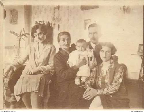 A5787 Anonymous persons children & family groups photo souvenir somewhere in Romania