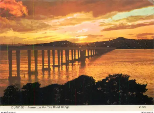 A5281 Scotland Dundee Tay bridge sunset view