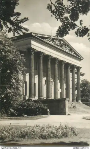 A5121 Hungary Budapest Nemzeti museum