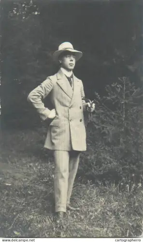 A5810 Anonymous persons souvenir elegant man in suit vintage photographic postcard Germany