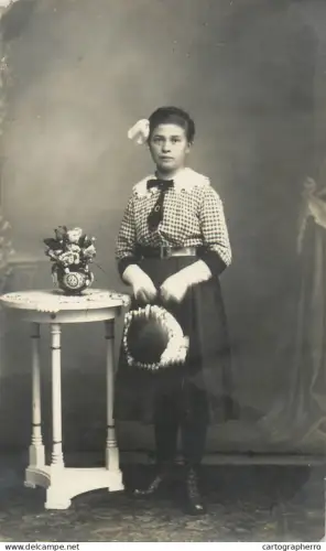 A5810 Anonymous woman portrait souvenir photo postcard Germany