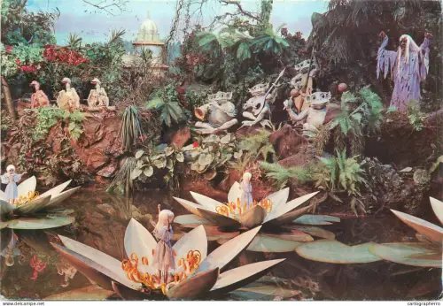 A5318 Netherlands Efteling amusement park Indian waterlilies