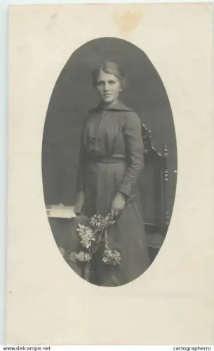 A5846 Beauty young lady portrait vintage souvenir photographic postcard