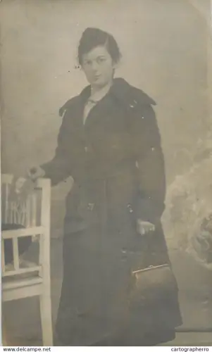 A5846 Anonymous persons vintage souvenir photographic postcard lady portrait 1920