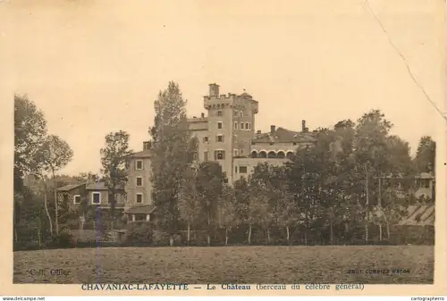 A5813 Chavaniac-Lafayette chateau