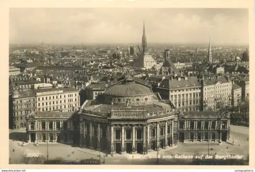 A5813 Wien Rathaus auf das Burgtheater