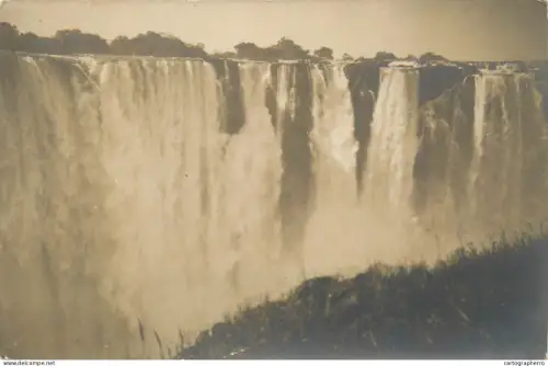 A5849 Victoria waterfall RP