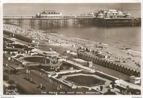 A5853 Brighton beach & west pier