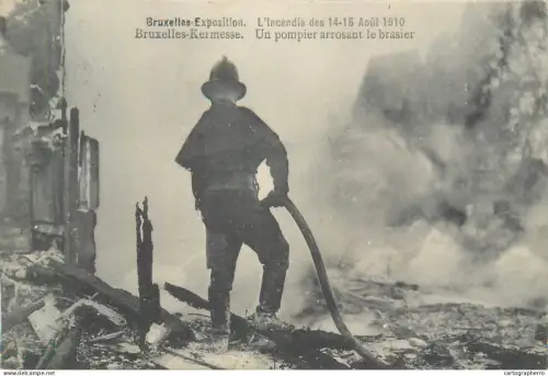 A5851 Brussels > Universal exhibitions 1910 after the fire pompier fireman