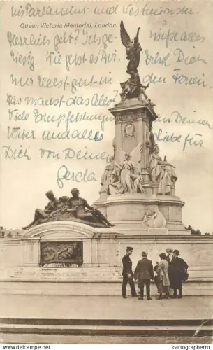 A5340 England London Queen Victoria Memorial