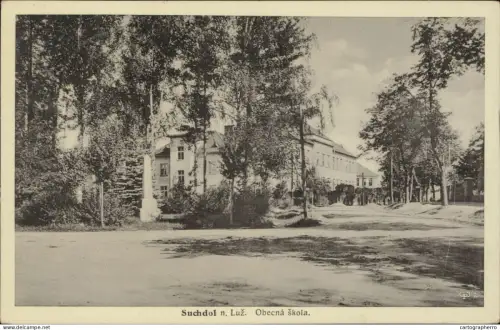 A5872 Suchdol school