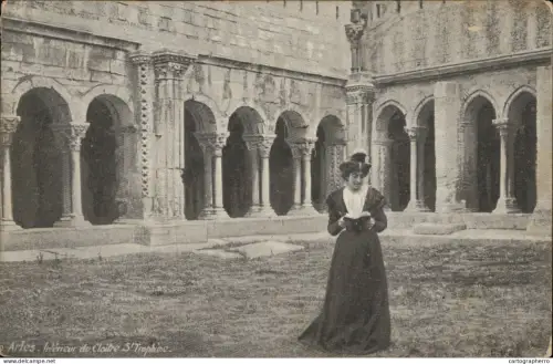 A5872 Arles 1911