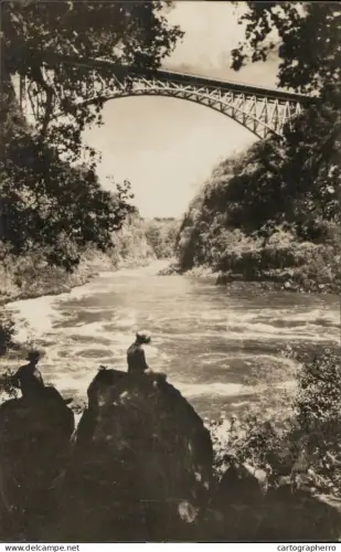 A5871 Victoria Falls bridge and Boiling Pot