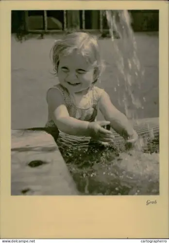 A5919 Children > Scenes & landscapes Groh