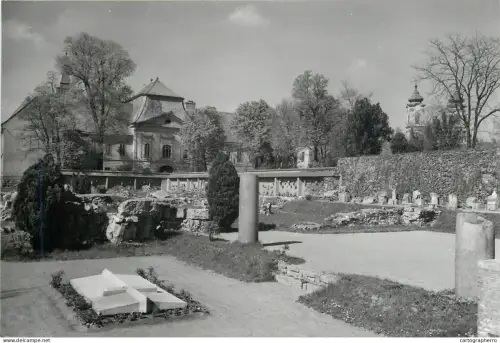 A5355 Hungary Szekesfehervar King Ivan's tomb