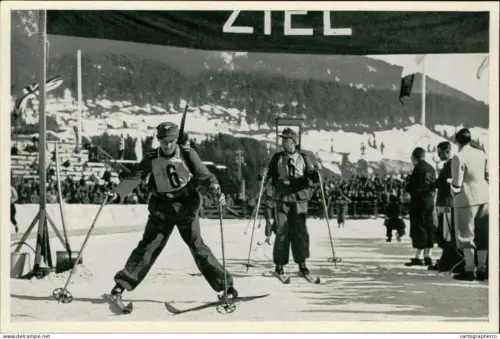 Germany Berlin Olympics Olympia 1936 Cigarettes Trade Card - Die deutsche Patrouille am Ziel