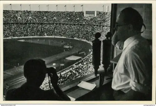 Germany Berlin Olympics Olympia 1936 Cigarettes Trade Card - Der Rundfunksprecher