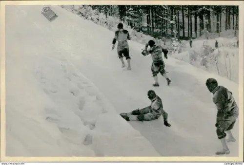 Germany Berlin Olympics Olympia 1936 Cigarettes Trade Card - Der Bob