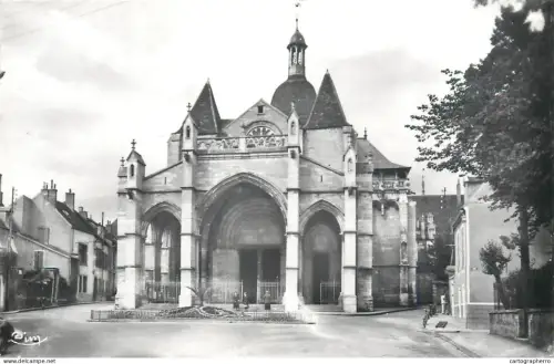 A5345 France Beaune Eglise de Notre Dame