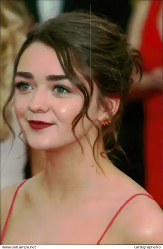 A5910 Photography Photograph Famous people Maisie Williams