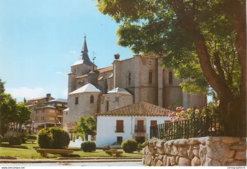 A5394 Spain Segovia El Espinar Iglesia paroquial jardines