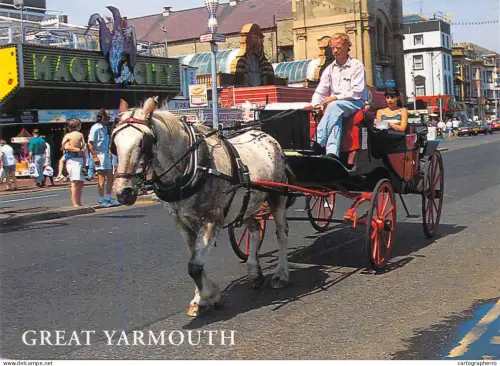 A5392 England Great Yarmouth horse drawn-carriage