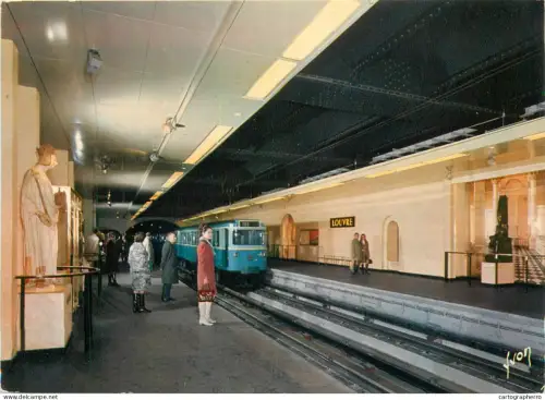A5389 France Paris Le Metro Station Louvre