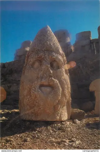 A5389 Turkey Nemrut Adiyaman head stone