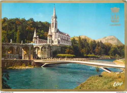 A5386 France Lourdes Basilique, la Gave et les nouveaux Ponts