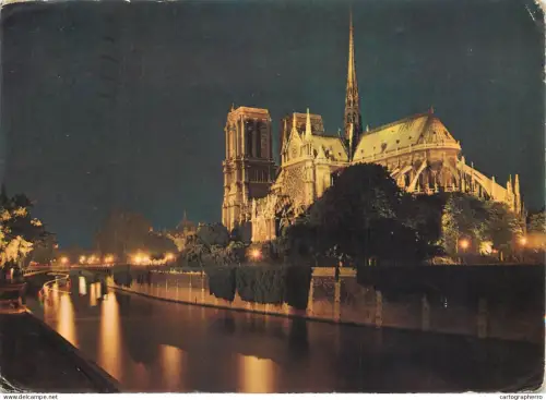 A5386 France Paris Cathedrale Notre Dame vue de nuit