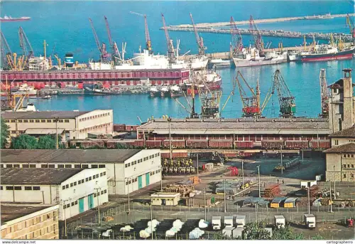 A5383 Romania Constanta vedere din port