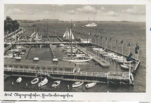 A5858 Transport > Ships > Sailing boats harbor Kiel