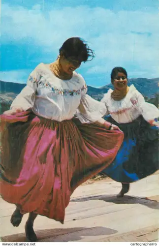 A5398 Ecuador Imbambura ethinc woman with typical costumes