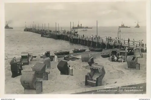 A5857 Brunshaupten Landungsbrucke mit Torpedobooten