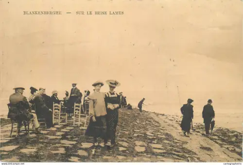 A5856 Belgium > West Flanders > Blankenberge sur le brise lames