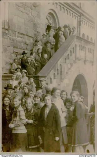 A5926 Photographic postcard Wartburg souvenir large group of anonymous persons 1929