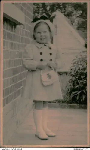 A5926 Children > Scenes cute girl souvenir vintage photographic postcard