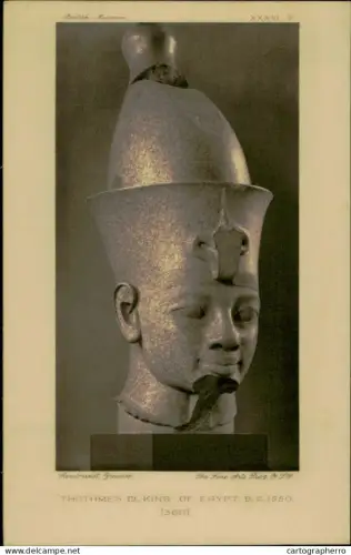 A5925 Portrait Statues of Kings and Queens of Egypt in the British Museum - Thothmes III