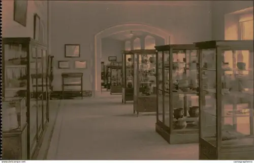 A5925 Musees Royaux du Cinquantenaire Bruxelles salle de l`age du fer