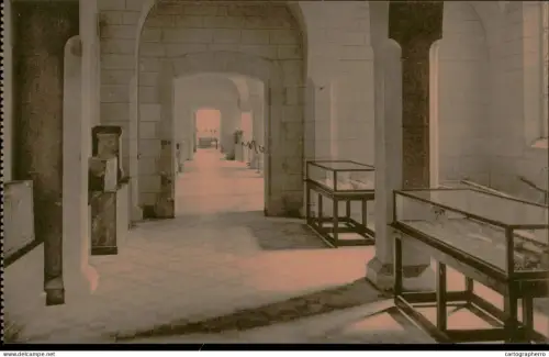 A5925 Musees Royaux du Cinquantenaire Bruxelles crypte et tombeaux francs