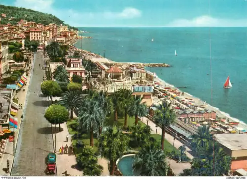 A5399 Italy Varazze giardini e spiaggia