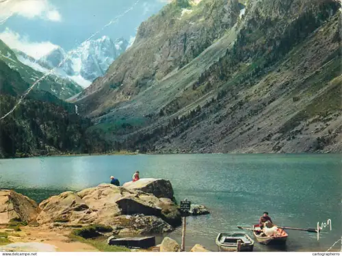 A5419 France Lac de Gaube (Les Pyrenees)